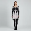Kép 1/3 - Mintás, hosszú ujjú női felső, 2XL méret