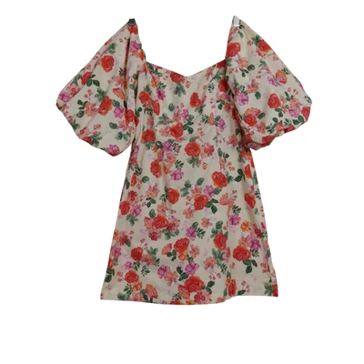 Buggyos ujjú, hátán gumírozott, virágmintás, rövid női egész ruha