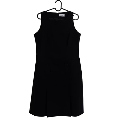 Hátul cipzáras női egész ruha