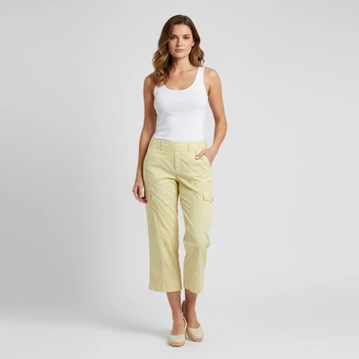 Elől-hátul zsebes, 3/4-es női nadrág