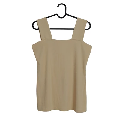 Vastag pántos női felső