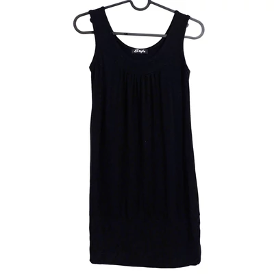 Elején húzott varrású női felső