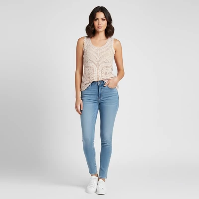 Csipkés női felső