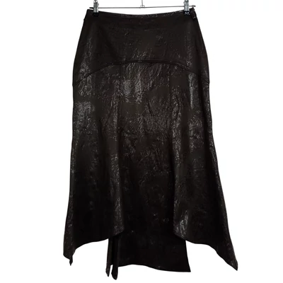 Különleges szabású, alján változó hosszúságú, oldalán cipzáras, mintás női szoknya