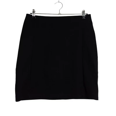 Hátul cipzáras női szoknya