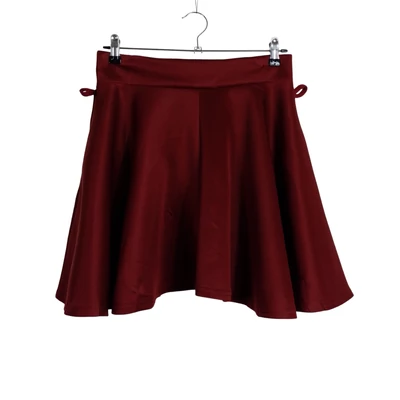 Derekán gumis női szoknya