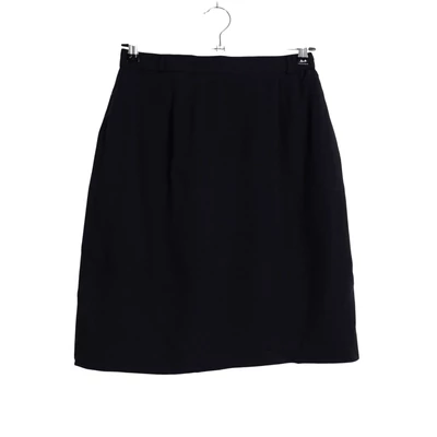 Hátul cipzáras, bélelt női szoknya