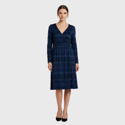 Elején átlapolt, mintás női egész ruha