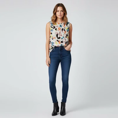 Hátul cipzáras, mintás női felső