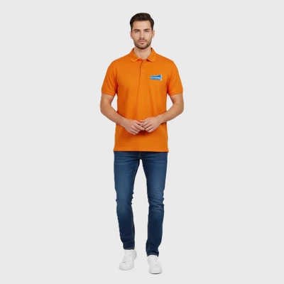 Galléros, nyakrészén gombos feliratos férfi póló