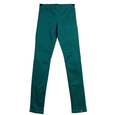 Hátul zsebes, rugalmas anyagú női leggings