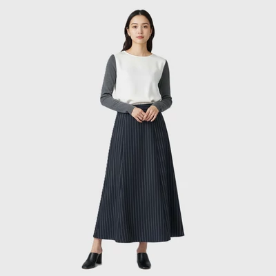 Csíkos, oldalán cipzáras, hosszú női szoknya