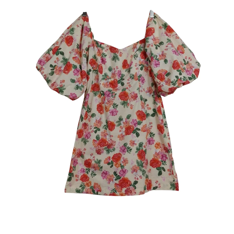 Buggyos ujjú, hátán gumírozott, virágmintás, rövid női egész ruha