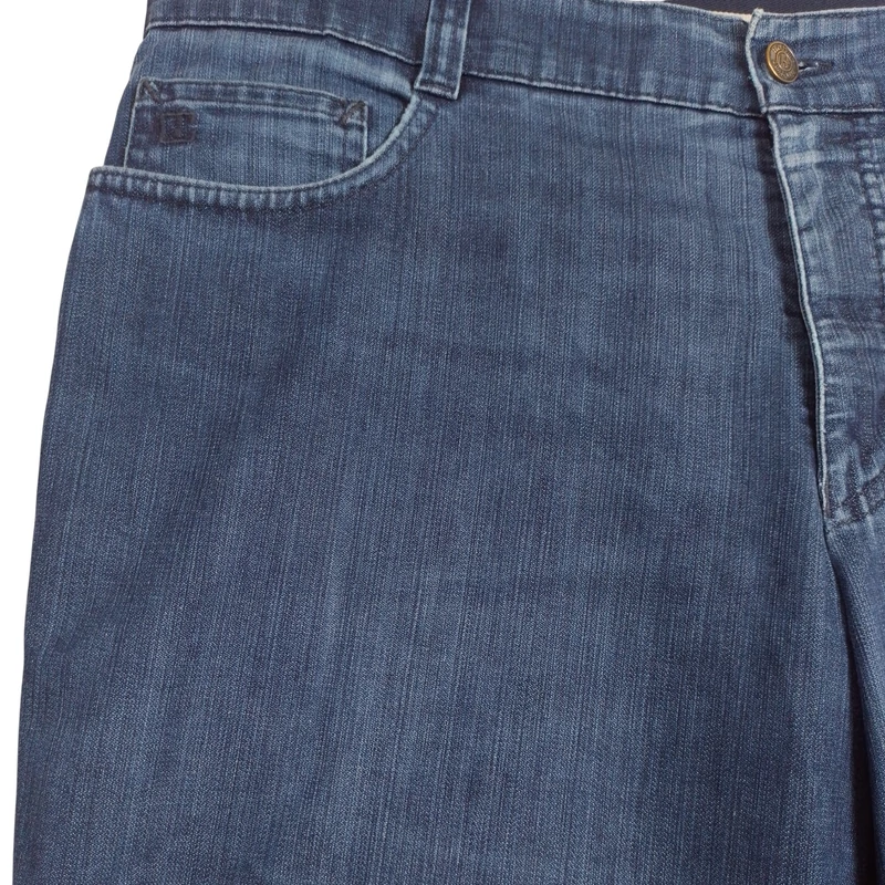 Elől-hátul zsebes férfi farmernadrág