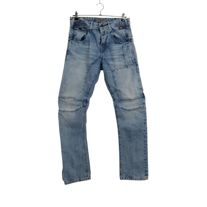 Elől-hátul zsebes, koptatott férfi farmernadrág