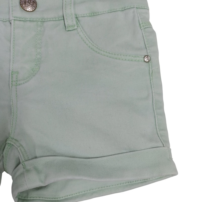 Szára alján hajtókás, színes kislány farmer rövidnadrág