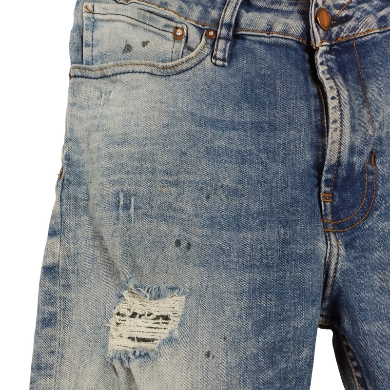 Elől-hátul zsebes, szaggatott, koptatott női farmernadrág