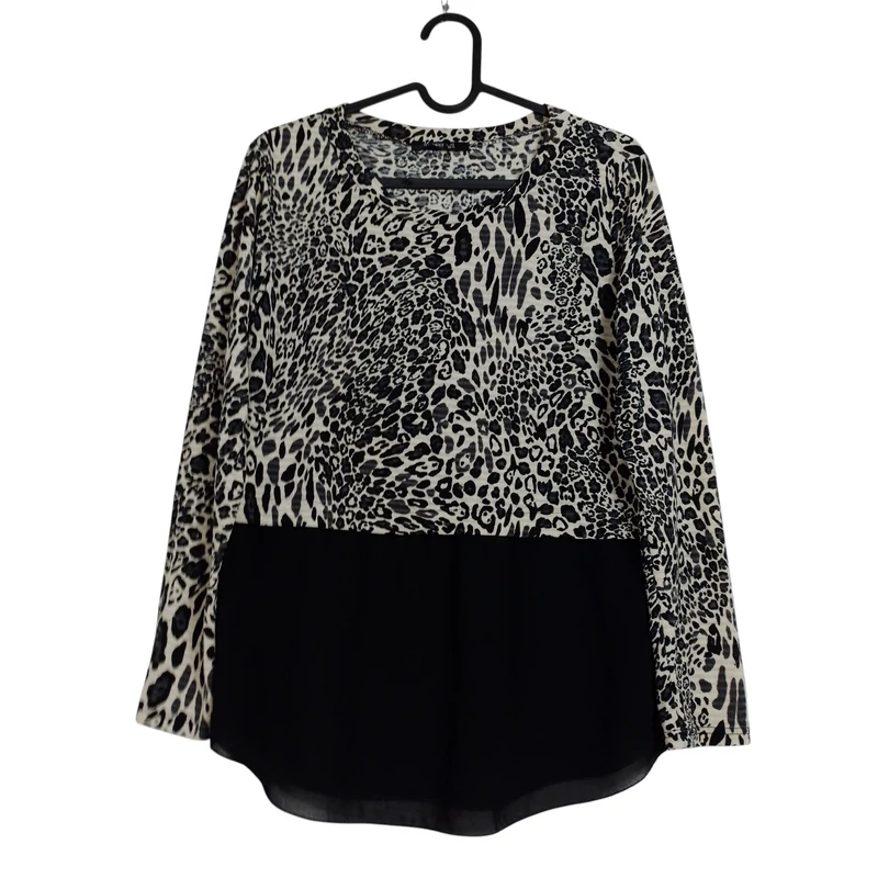 Dupla hatású, mintás női felső