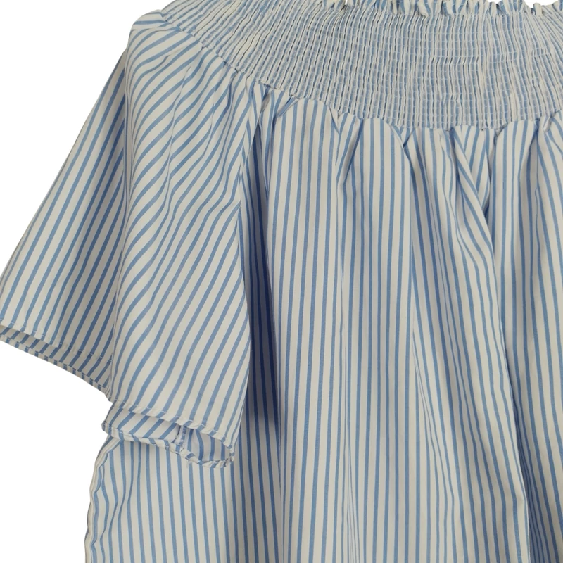 Nyakrészén gumírozott, csíkos női felső