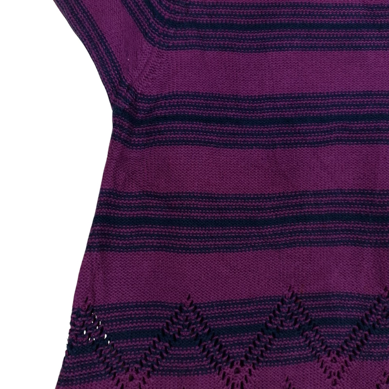 Csíkos, kötött női felső