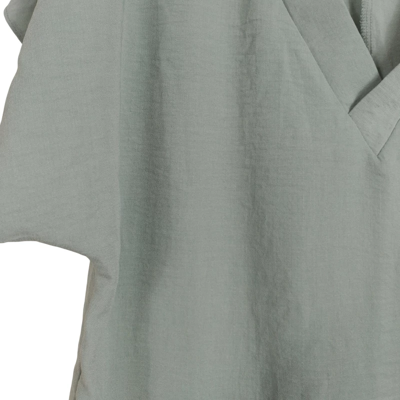 "V" nyakú női felső