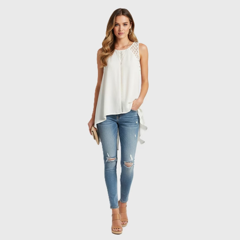 Csipkemintás, hátulján hosszított női felső