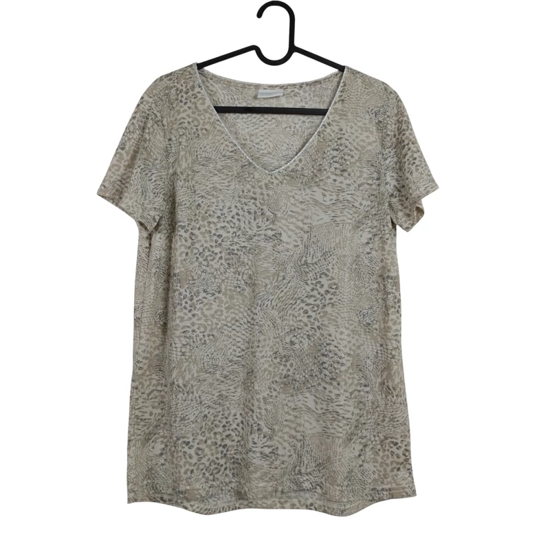 Csillogó anyagú, mintás női felső