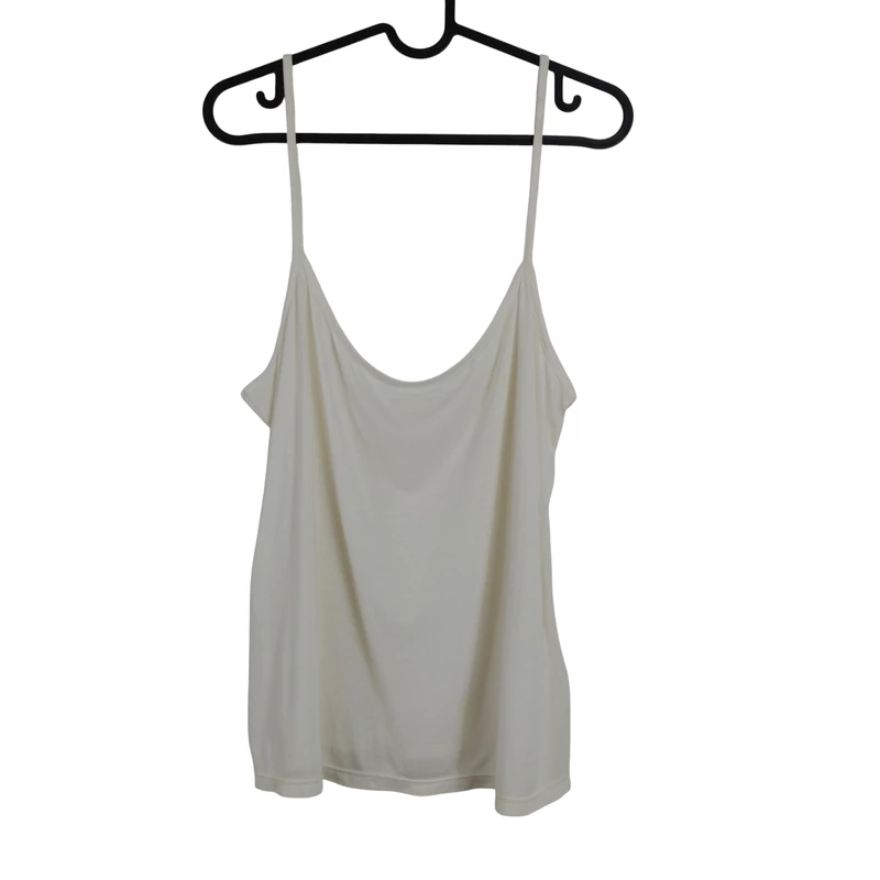 Spagettipántos, fehér női felső