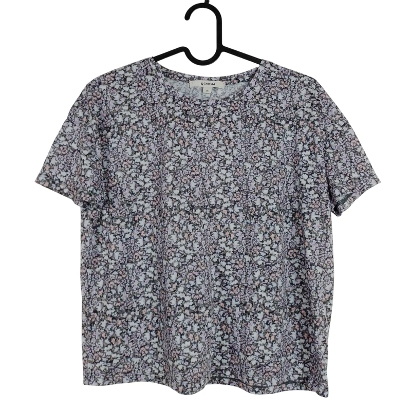 Virágmintás, rövid fazonú női felső