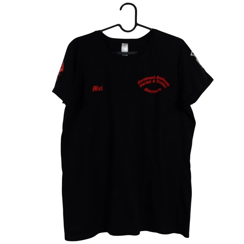 Elől-hátul varrással díszített női felső