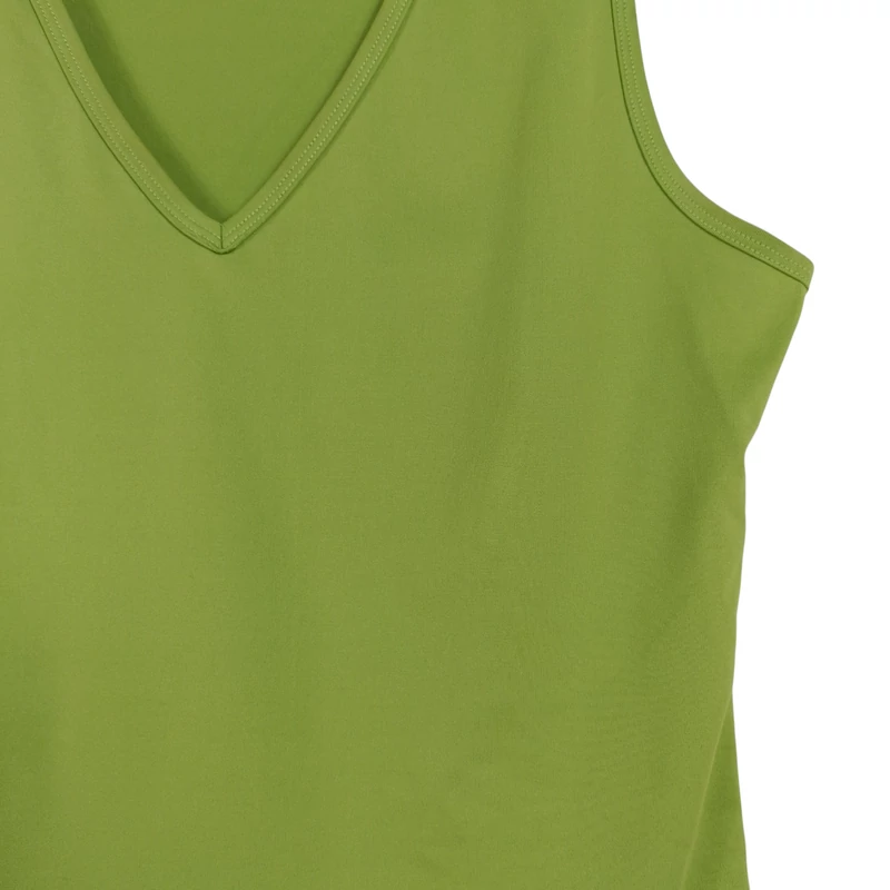 Színes, rugalmas anyagú női felső