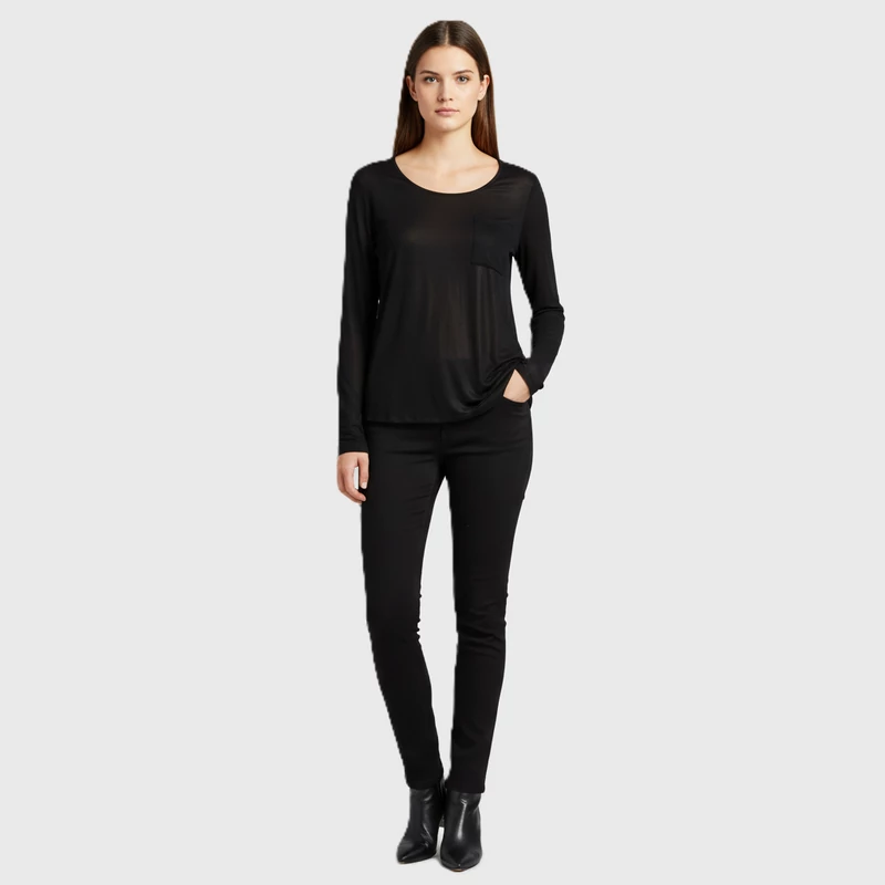 Áttetsző anyagú, egyik vállán cipzáras női felső