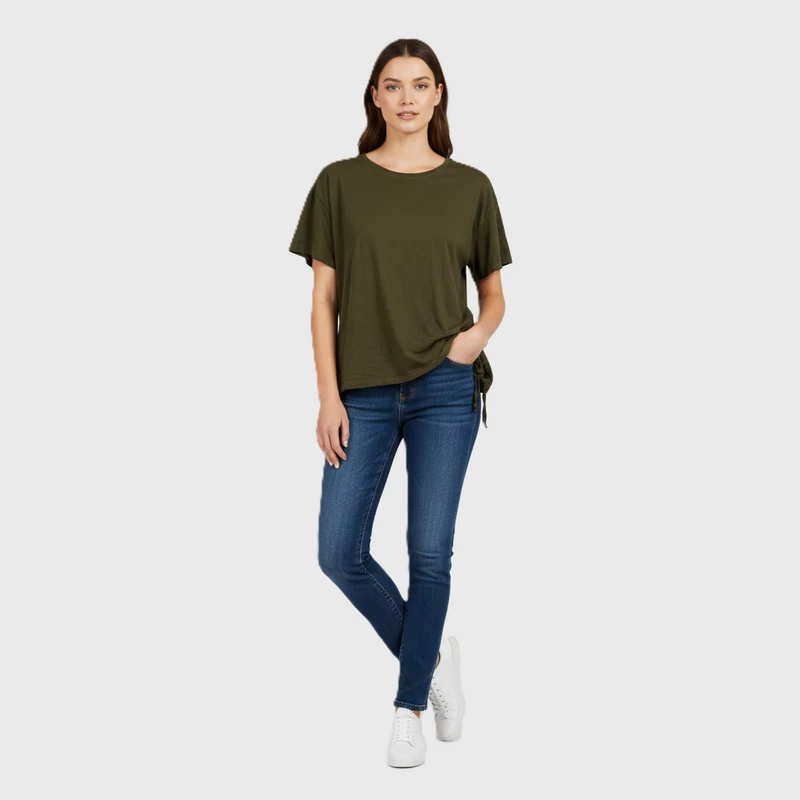 Alján egyik oldalon megkötős női felső