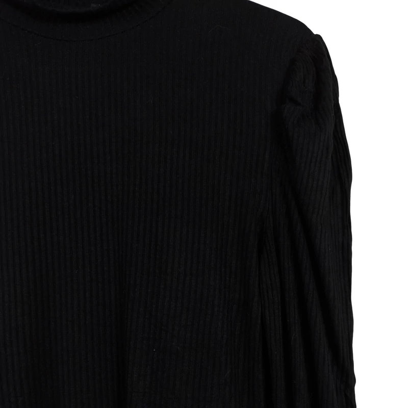 Magasnyakú, bordamintás női felső 