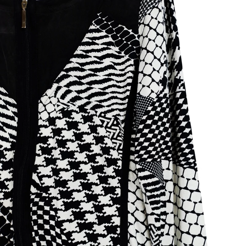 Elején cipzáras, velúrbetéttel díszített, mintás női kardigán