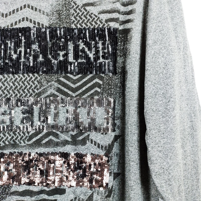 Elején mintás, flitterrel díszített, dupla hatású női felső