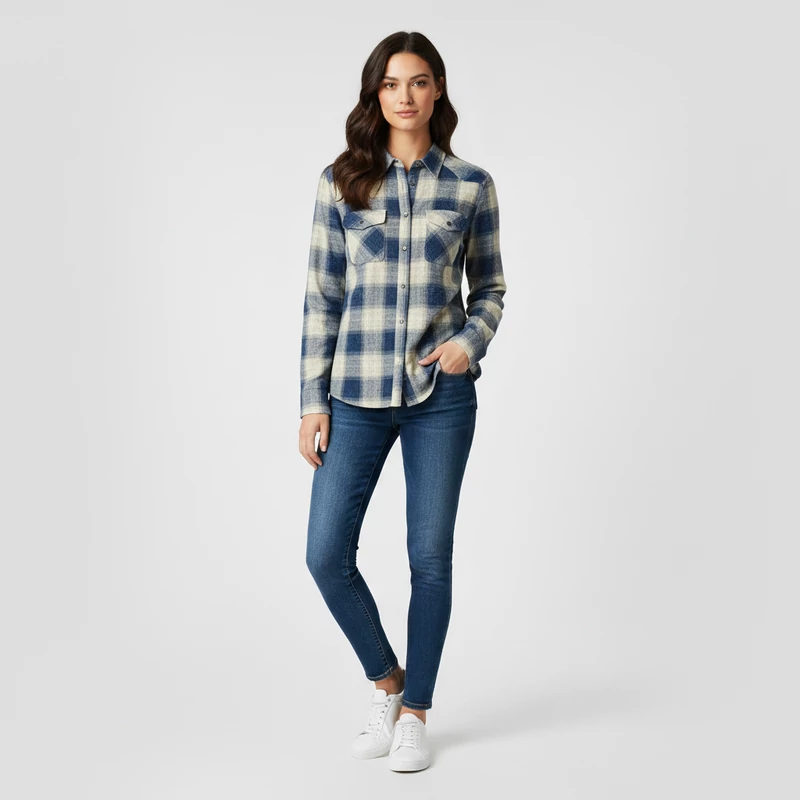 Elején patenttal záródó, zsebes, mintás női felső