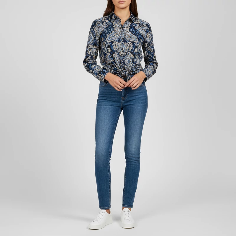 Elején gombos, alján megkötős, mintás női felső