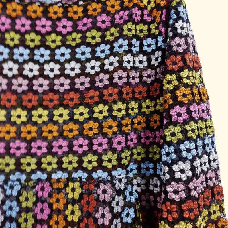 Mintás, hosszú ujjú női felső, L méret