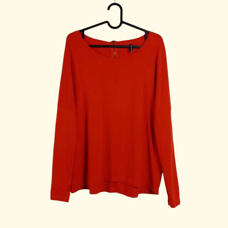 Amisu, piros színű, hosszú ujjú női felső, XS méret