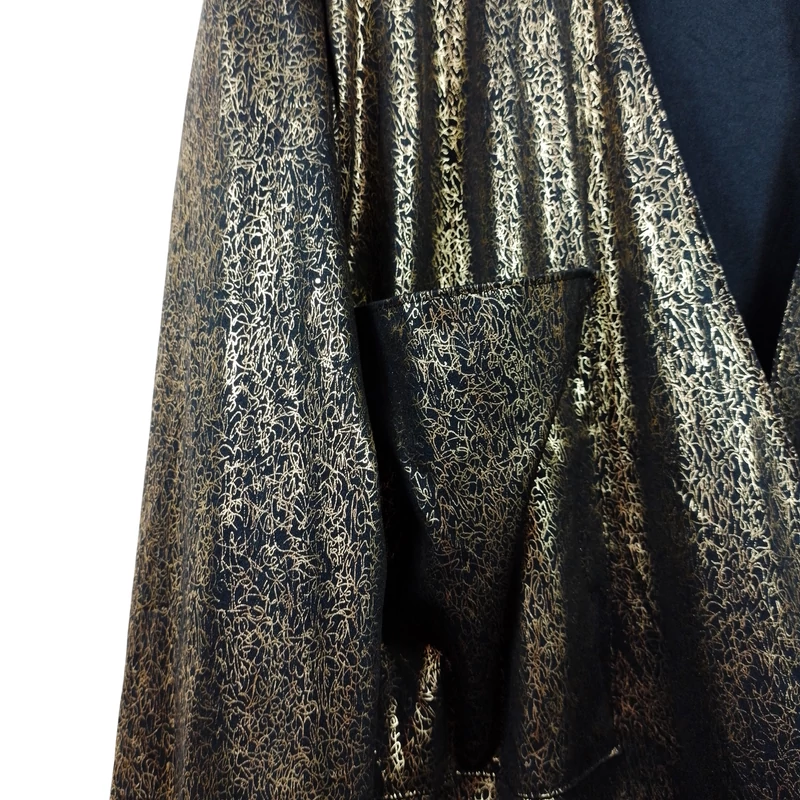 Mintás, hosszú ujjú női felső, L méret