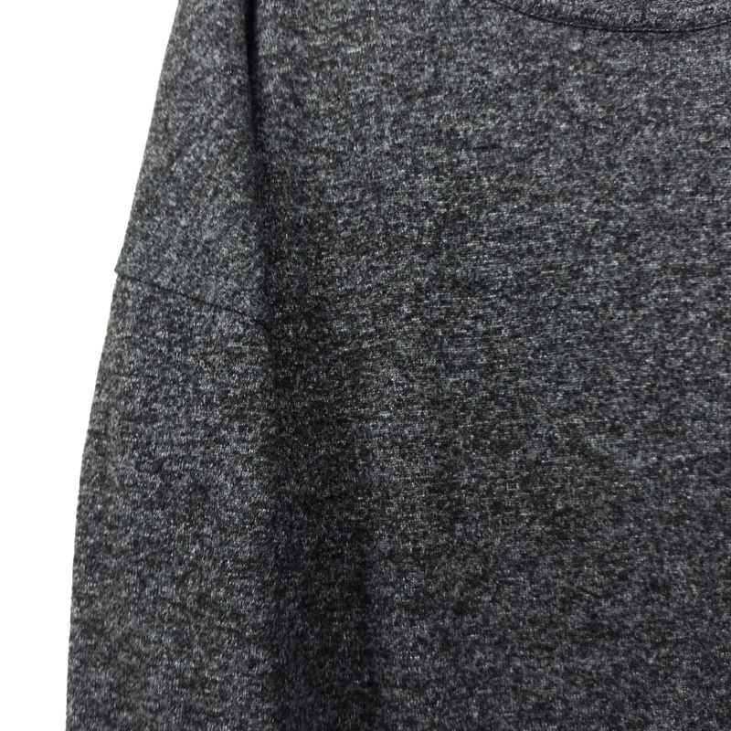 Sötétszürke színű, hosszú ujjú női felső, L méret