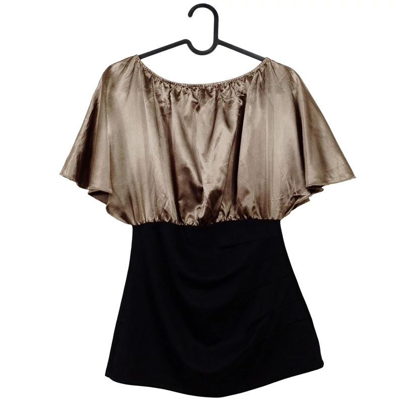 Fekete-barna színű, rövid ujjú női felső, S méret