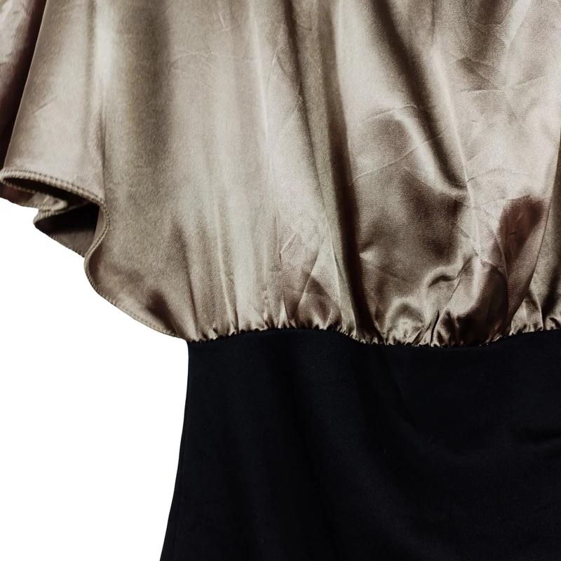 Fekete-barna színű, rövid ujjú női felső, S méret