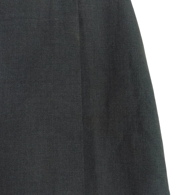 Elején átlapolt női szoknya