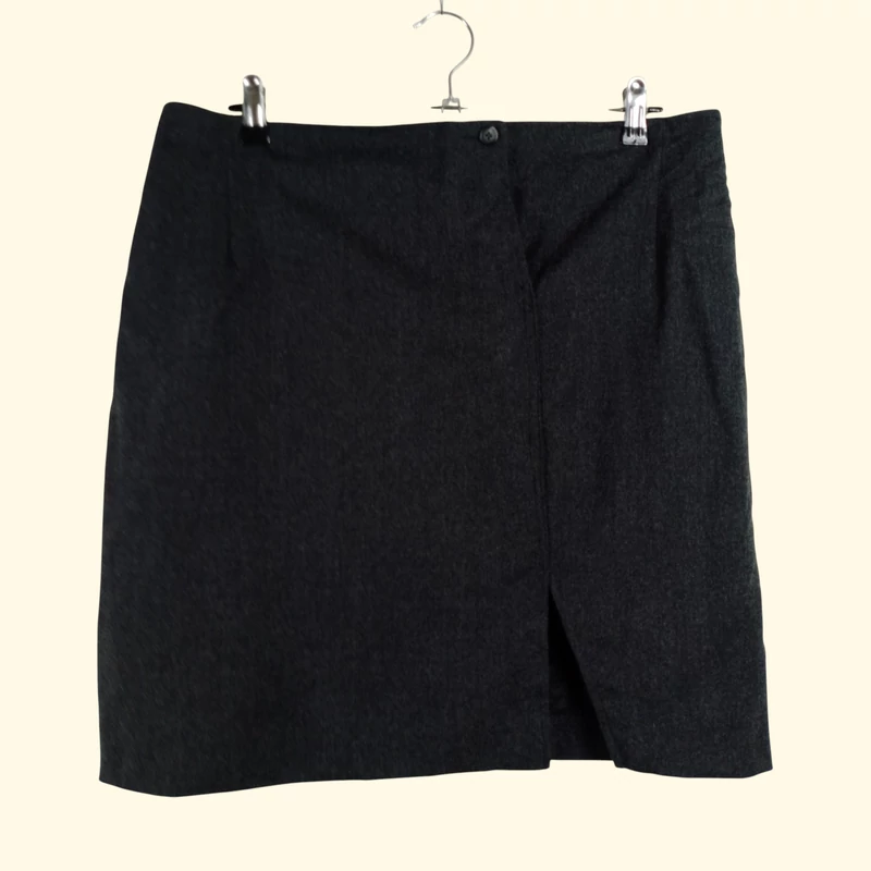 Koan, sötétszürke színű, női szoknya, L méret