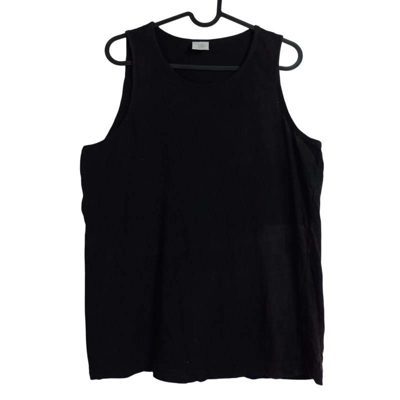 Fekete női trikó (használt minőségű!)