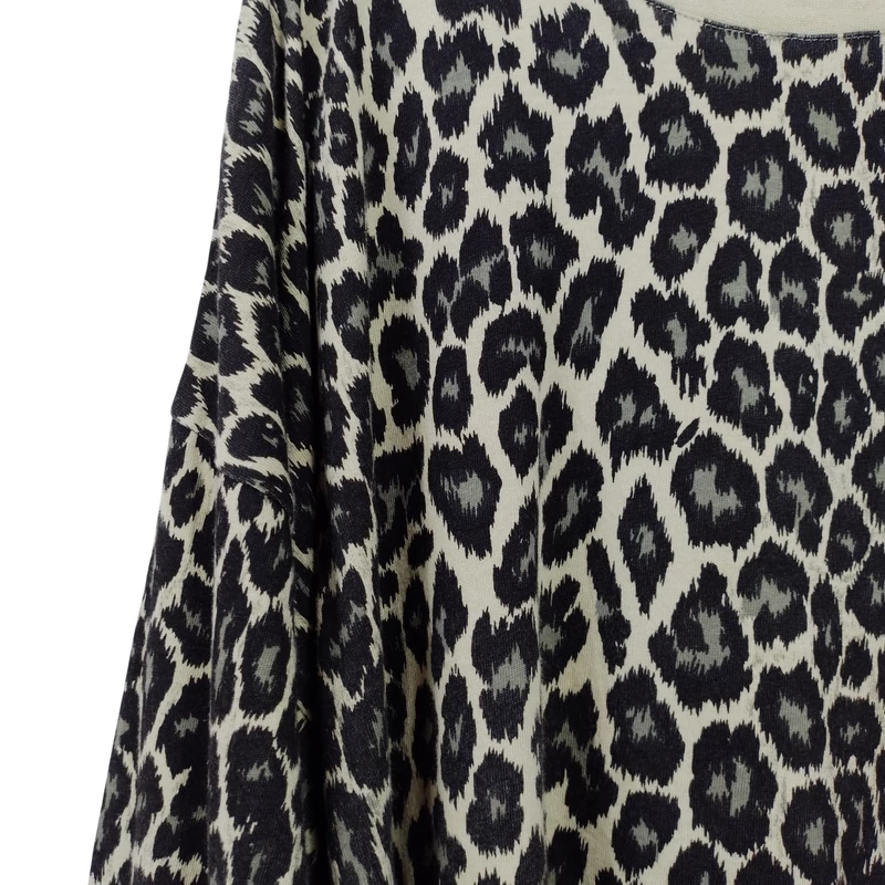 Mintás, hosszú ujjú női felső, 2XL méret (használt minőségű!)