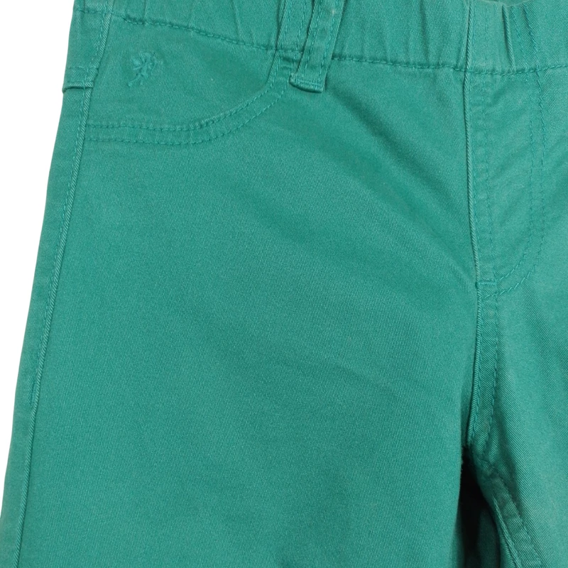 Hátul zsebes, rugalmas anyagú női leggings